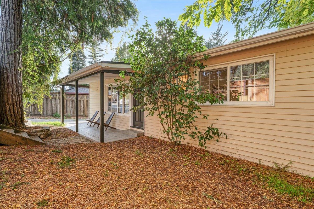 Detail Gallery Image 12 of 47 For 8525 Glen Arbor Rd, Ben Lomond,  CA 95005 - 2 Beds | 1 Baths