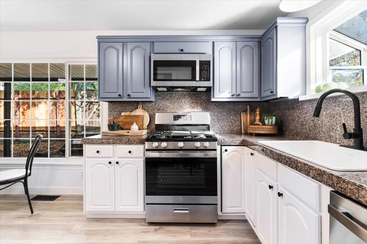 Detail Gallery Image 17 of 47 For 8525 Glen Arbor Rd, Ben Lomond,  CA 95005 - 2 Beds | 1 Baths