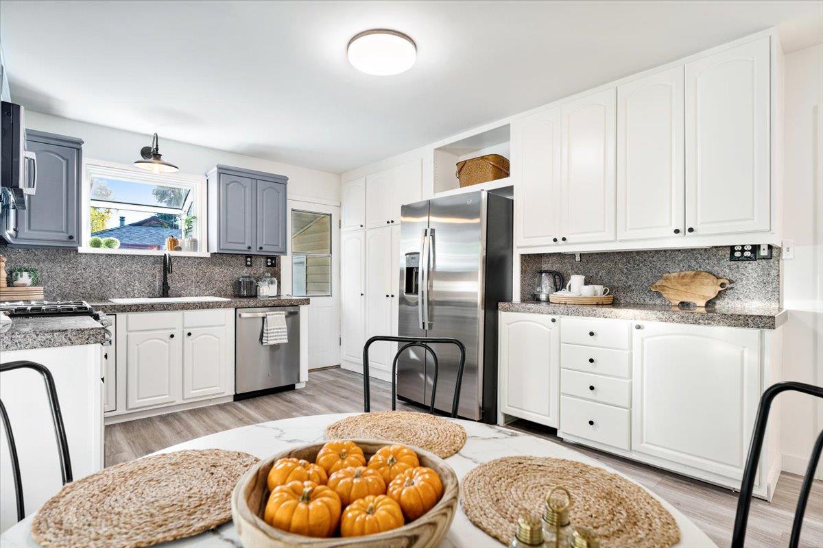 Detail Gallery Image 20 of 47 For 8525 Glen Arbor Rd, Ben Lomond,  CA 95005 - 2 Beds | 1 Baths