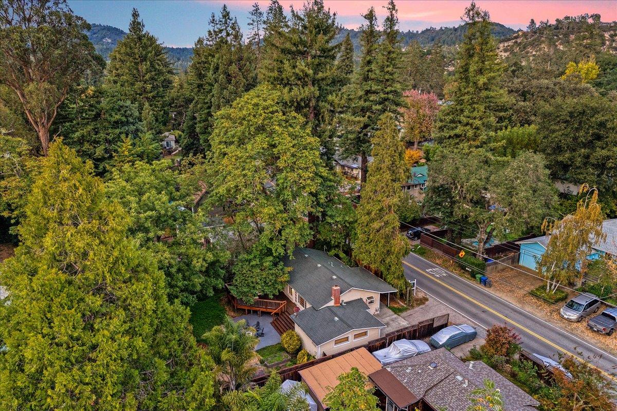 Detail Gallery Image 7 of 47 For 8525 Glen Arbor Rd, Ben Lomond,  CA 95005 - 2 Beds | 1 Baths