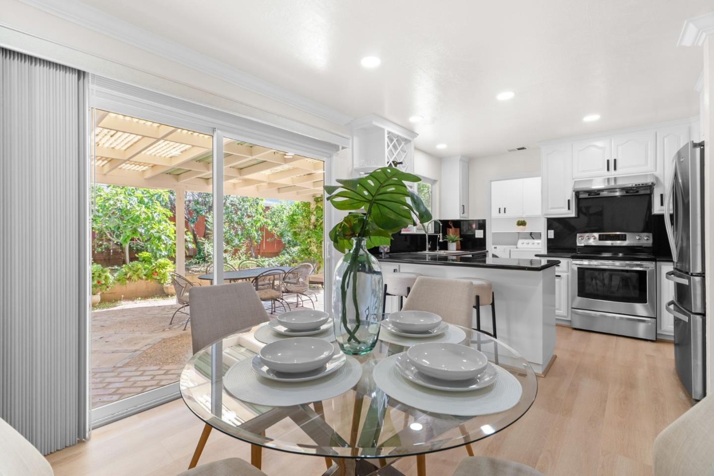 Detail Gallery Image 12 of 44 For 2718 Millbrae Way, San Jose,  CA 95121 - 3 Beds | 2 Baths