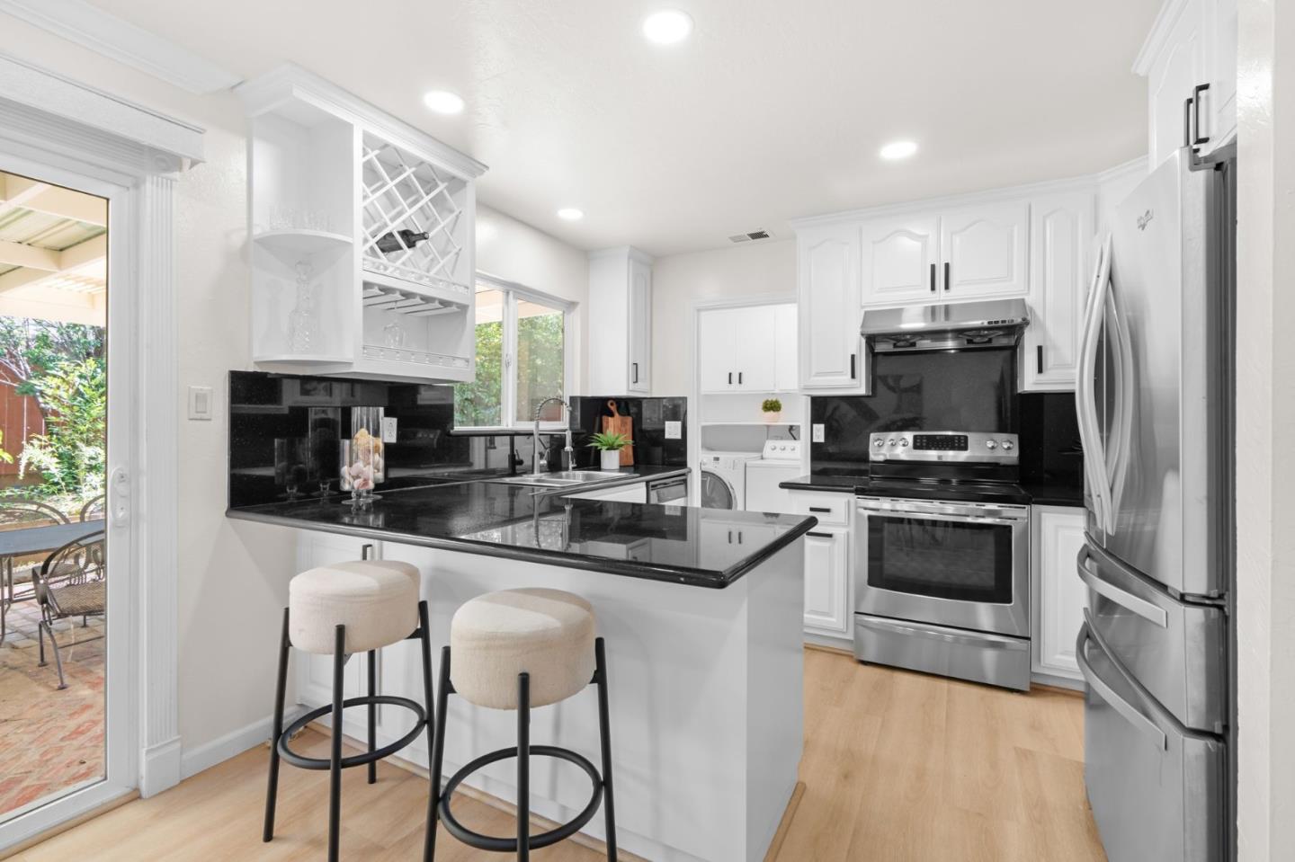 Detail Gallery Image 16 of 44 For 2718 Millbrae Way, San Jose,  CA 95121 - 3 Beds | 2 Baths
