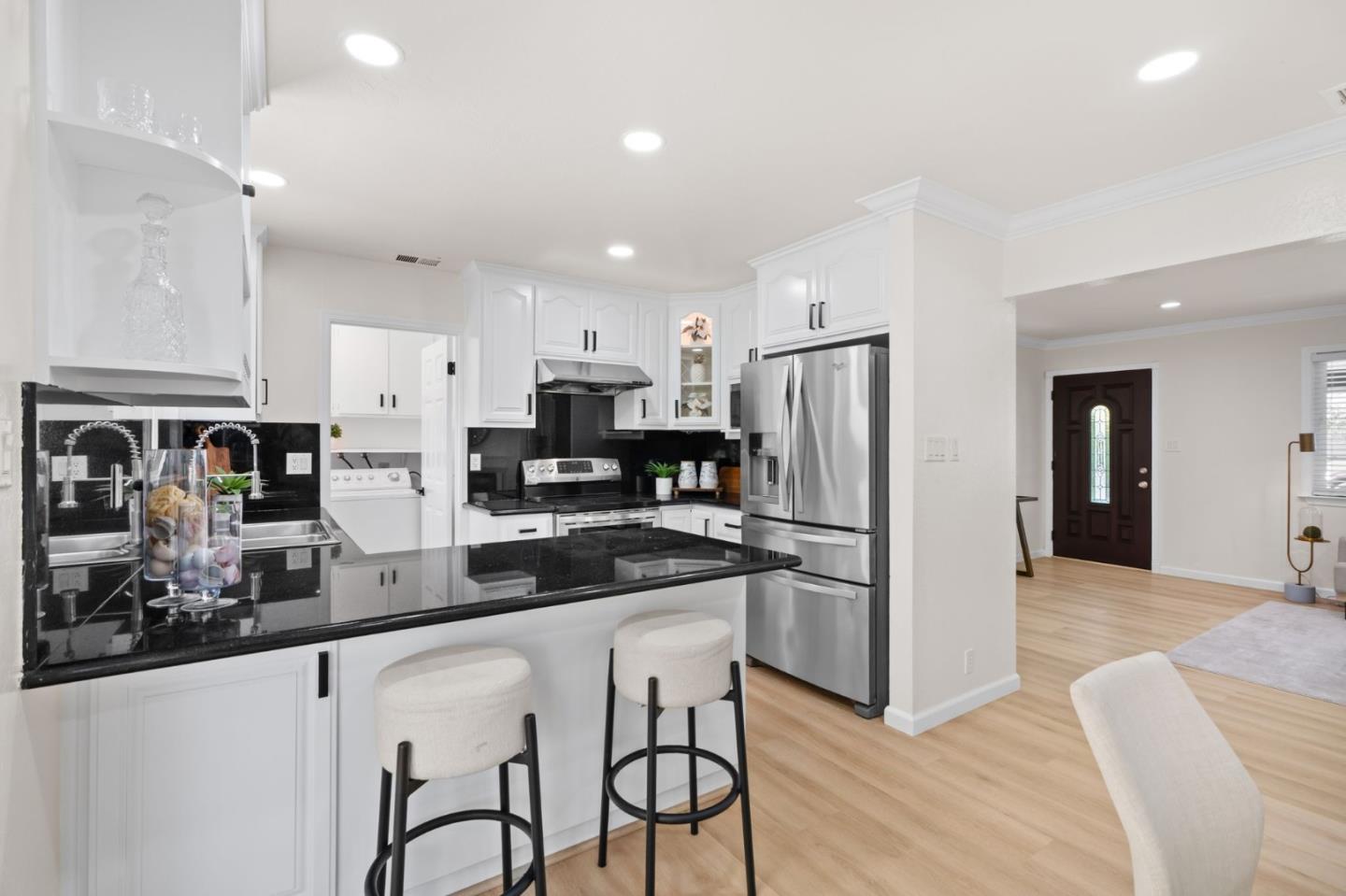 Detail Gallery Image 17 of 44 For 2718 Millbrae Way, San Jose,  CA 95121 - 3 Beds | 2 Baths