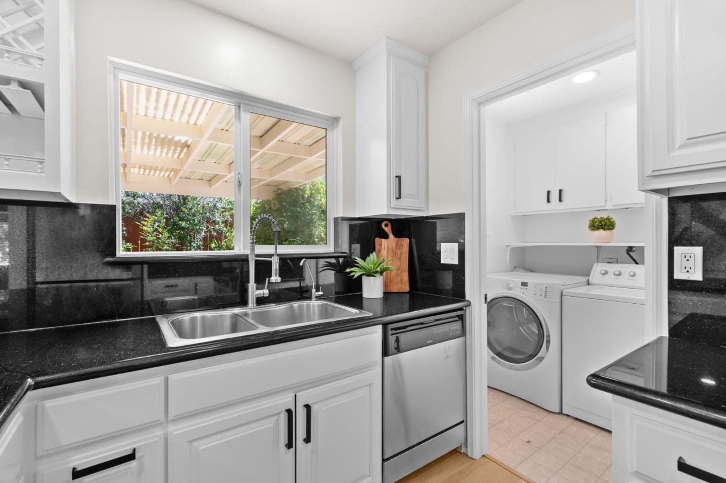 Detail Gallery Image 19 of 44 For 2718 Millbrae Way, San Jose,  CA 95121 - 3 Beds | 2 Baths
