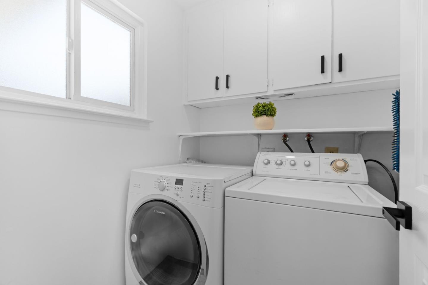 Detail Gallery Image 22 of 44 For 2718 Millbrae Way, San Jose,  CA 95121 - 3 Beds | 2 Baths