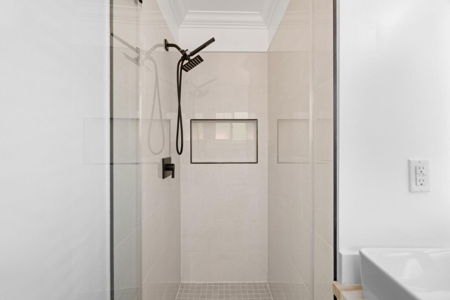 Detail Gallery Image 31 of 44 For 2718 Millbrae Way, San Jose,  CA 95121 - 3 Beds | 2 Baths