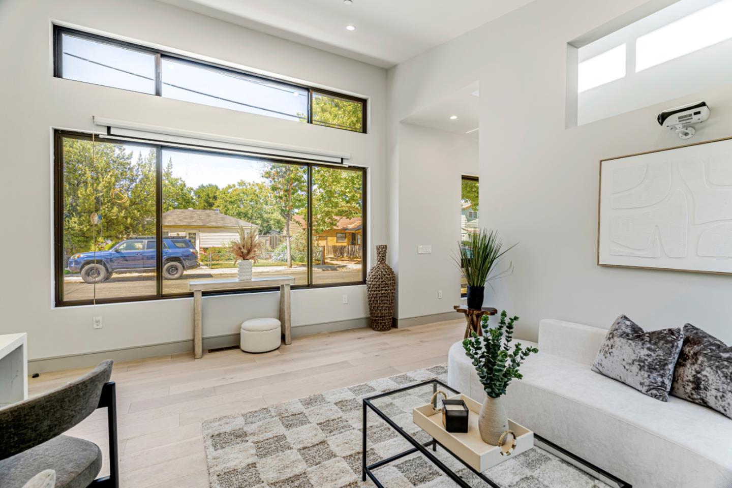 Detail Gallery Image 5 of 24 For 68 Page St, Campbell,  CA 95008 - 3 Beds | 3 Baths
