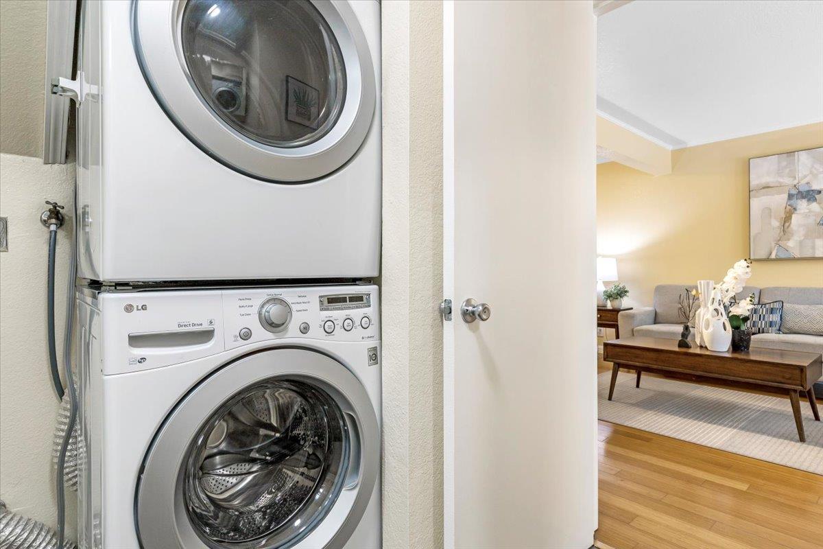 Detail Gallery Image 15 of 24 For 83 Devonshire Ave #3,  Mountain View,  CA 94043 - 2 Beds | 2 Baths
