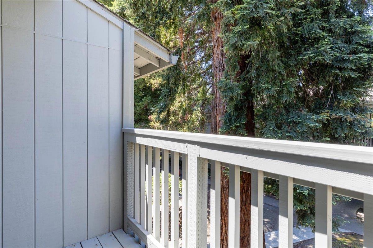 Detail Gallery Image 17 of 24 For 83 Devonshire Ave #3,  Mountain View,  CA 94043 - 2 Beds | 2 Baths