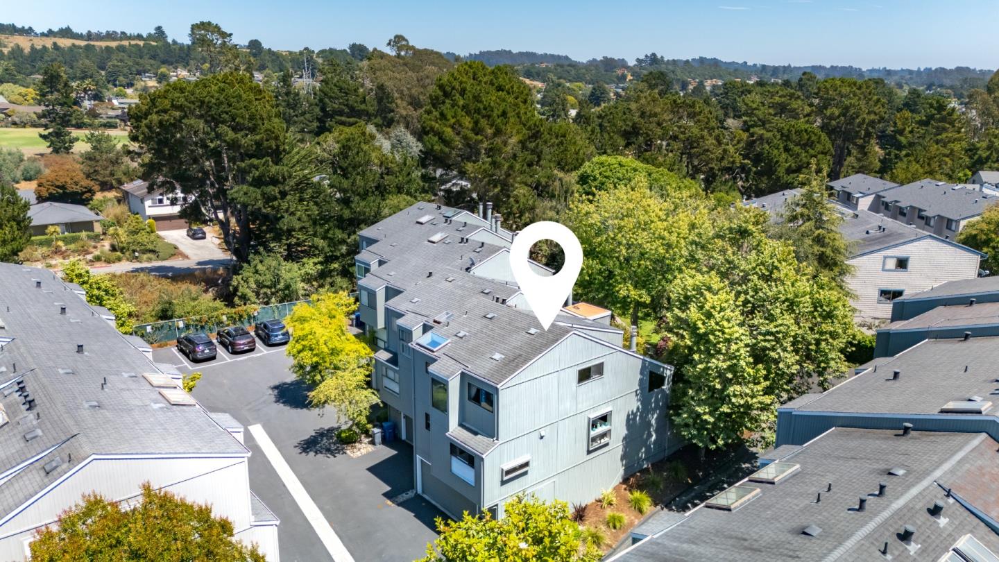 Detail Gallery Image 2 of 15 For 1083 via Tornasol, Aptos,  CA 95003 - 2 Beds | 2 Baths