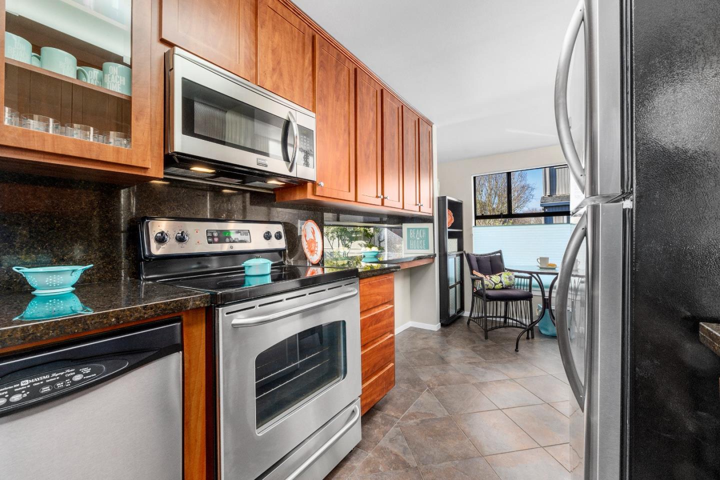 Detail Gallery Image 5 of 15 For 1083 via Tornasol, Aptos,  CA 95003 - 2 Beds | 2 Baths