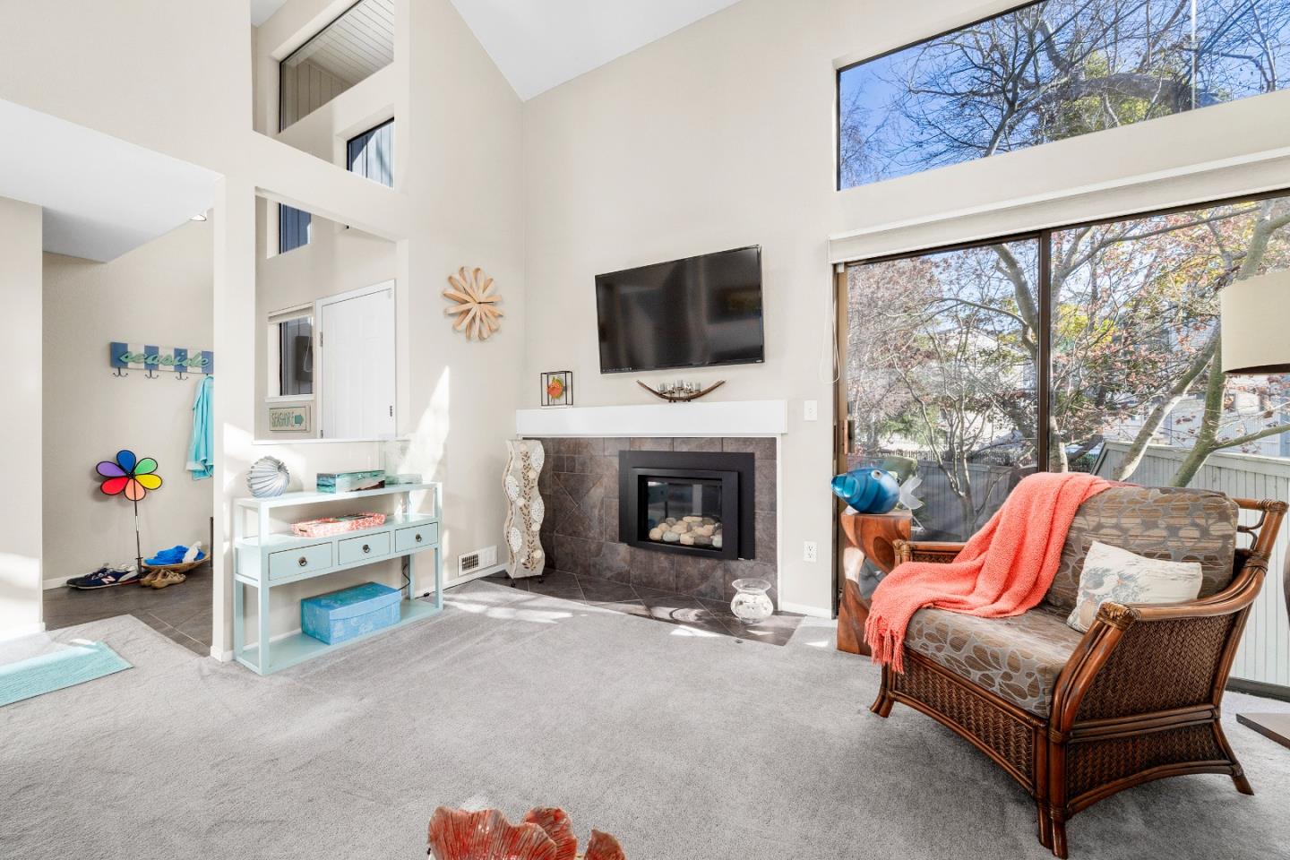 Detail Gallery Image 8 of 15 For 1083 via Tornasol, Aptos,  CA 95003 - 2 Beds | 2 Baths