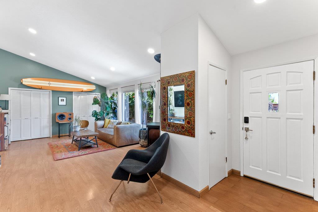 Detail Gallery Image 12 of 49 For 1965 42nd Ave, Capitola,  CA 95010 - 2 Beds | 2 Baths