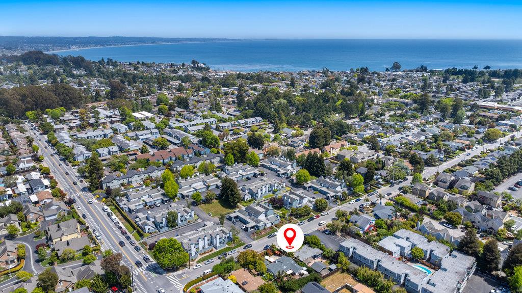 Detail Gallery Image 2 of 49 For 1965 42nd Ave, Capitola,  CA 95010 - 2 Beds | 2 Baths