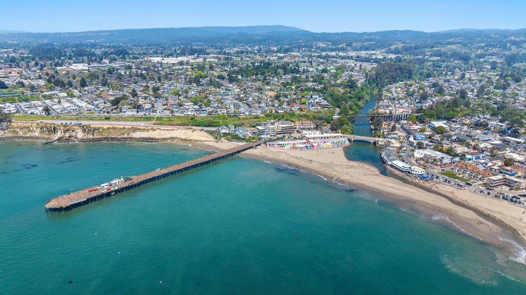 Detail Gallery Image 46 of 49 For 1965 42nd Ave, Capitola,  CA 95010 - 2 Beds | 2 Baths