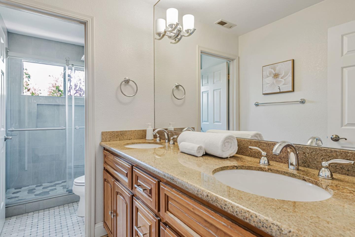 Detail Gallery Image 41 of 47 For 100 Danbury Ln, Redwood City,  CA 94061 - 4 Beds | 2/1 Baths