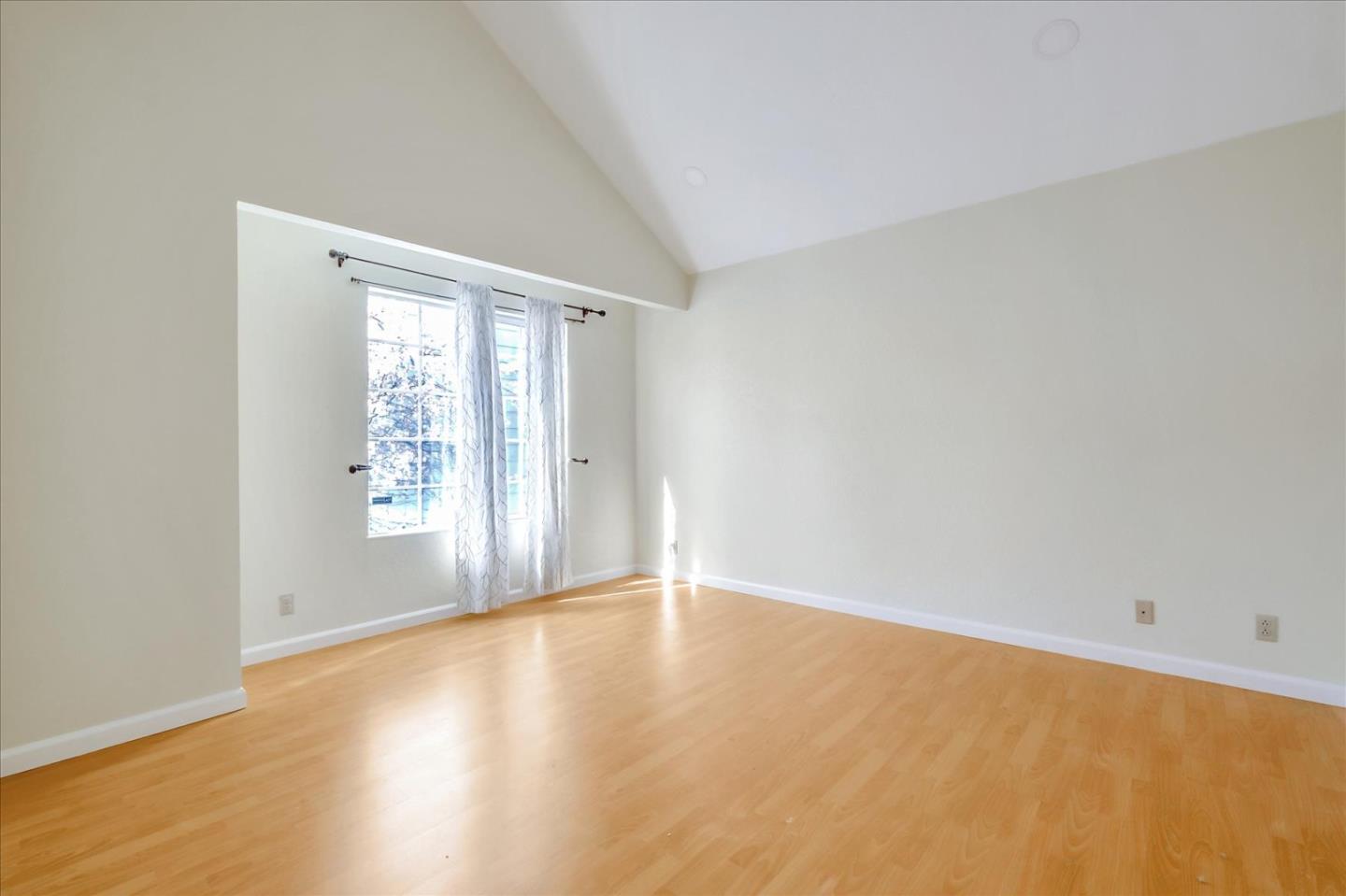 Detail Gallery Image 12 of 29 For 6153 Potrero Dr, Newark,  CA 94560 - 3 Beds | 2/1 Baths