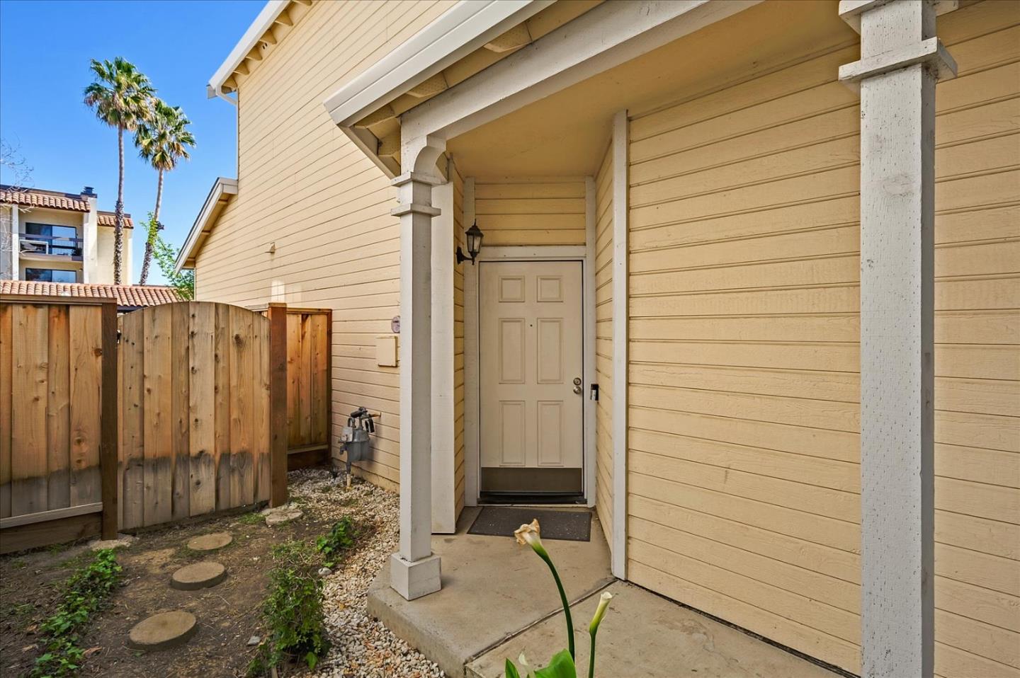 Detail Gallery Image 2 of 29 For 6153 Potrero Dr, Newark,  CA 94560 - 3 Beds | 2/1 Baths