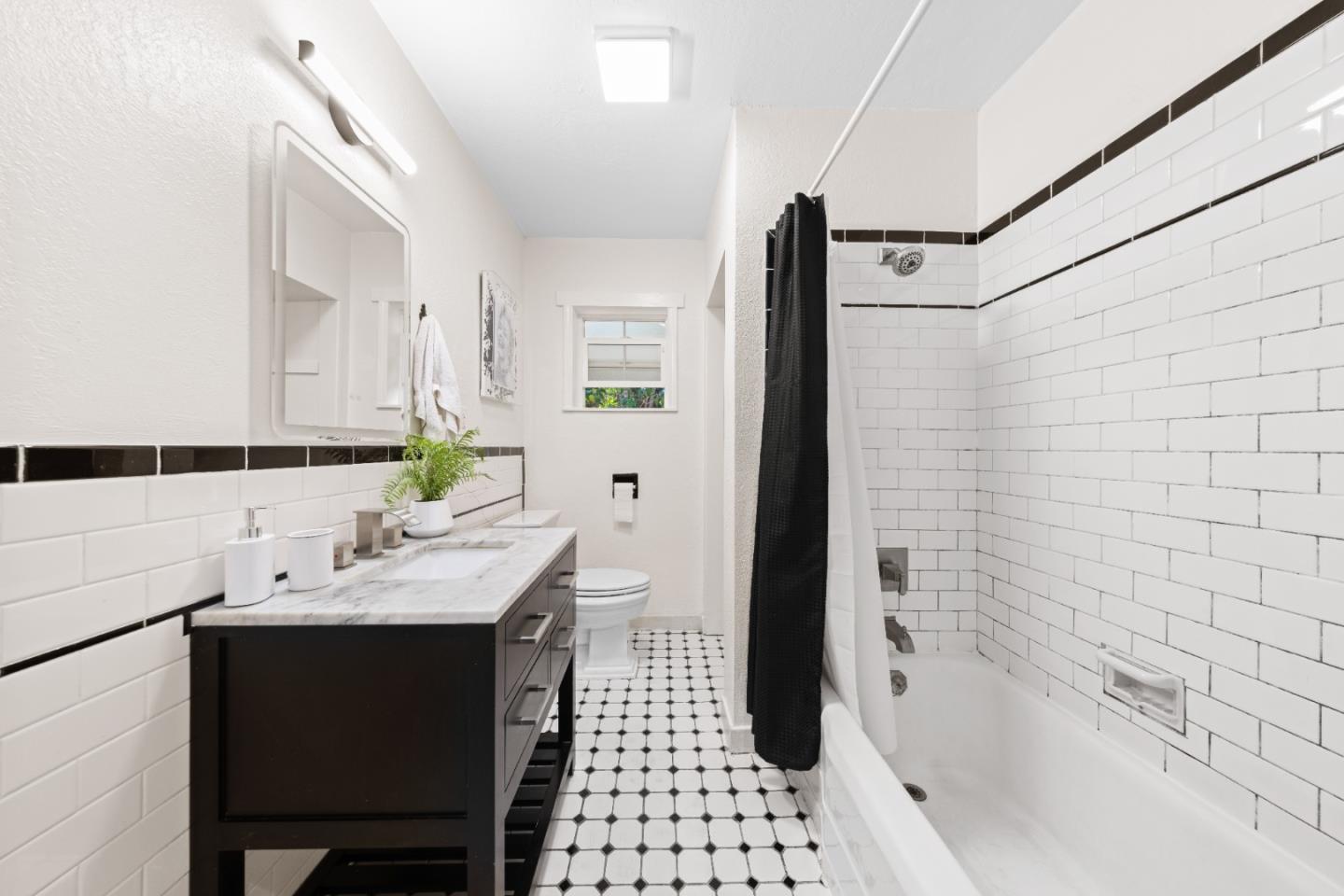 Detail Gallery Image 16 of 23 For 22860 7th St, Hayward,  CA 94541 - 2 Beds | 1 Baths