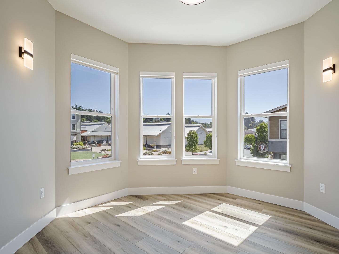 Detail Gallery Image 2 of 19 For 136 Aptos Village Way #4,  Aptos,  CA 95003 - 1 Beds | 1 Baths