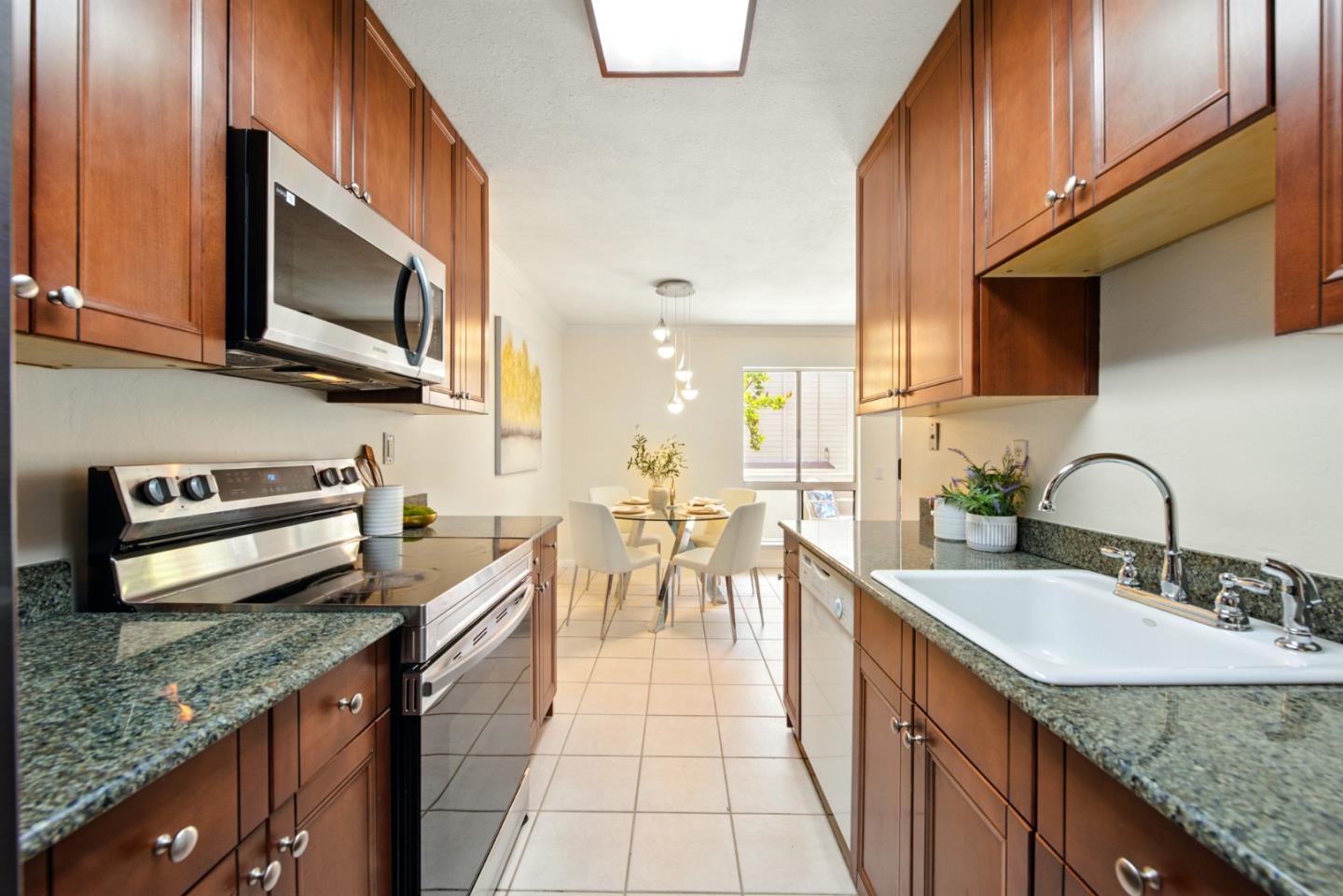 Detail Gallery Image 11 of 23 For 757 N Fair Oaks Ave #3,  Sunnyvale,  CA 94085 - 2 Beds | 1 Baths