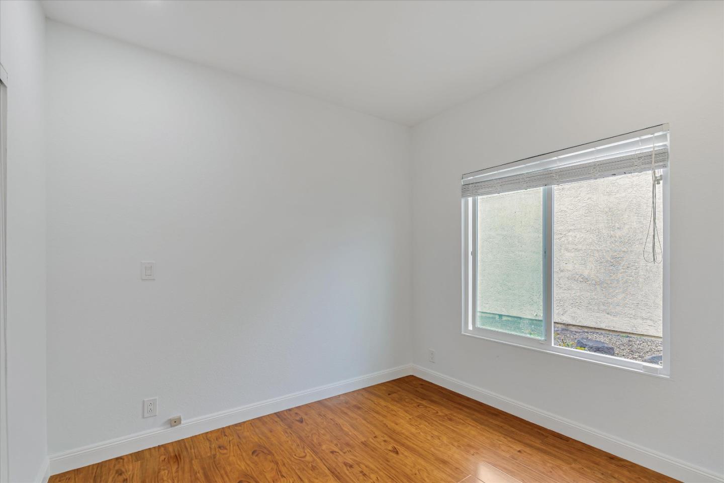 Detail Gallery Image 10 of 32 For 683 Black Pine Dr, San Leandro,  CA 94577 - 3 Beds | 2/1 Baths