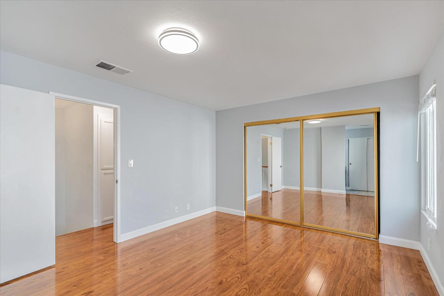Detail Gallery Image 17 of 32 For 683 Black Pine Dr, San Leandro,  CA 94577 - 3 Beds | 2/1 Baths