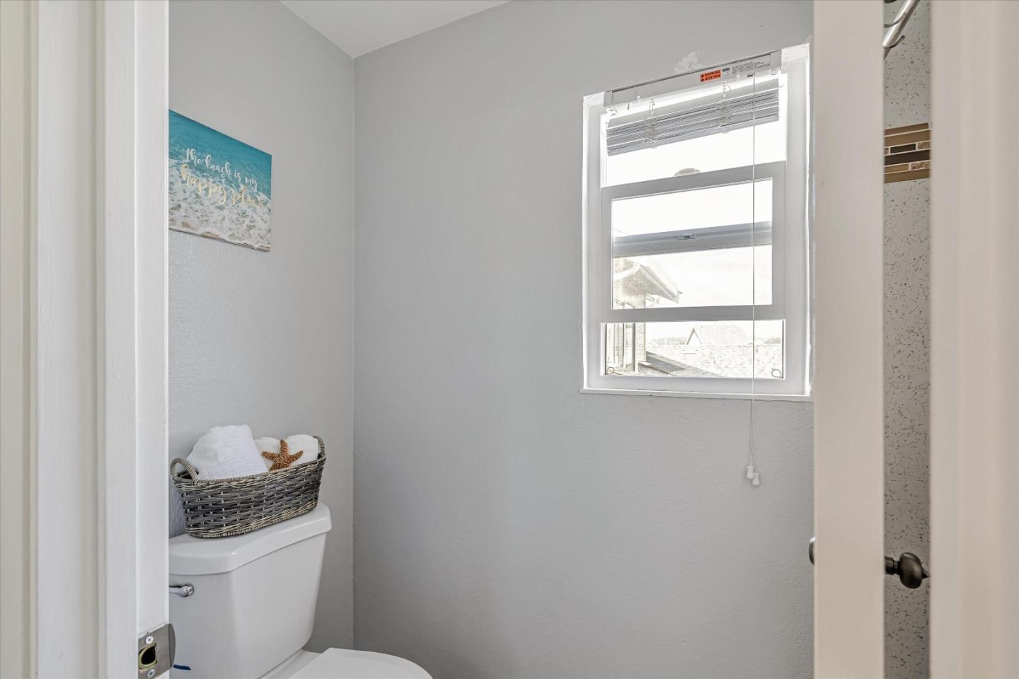 Detail Gallery Image 20 of 32 For 683 Black Pine Dr, San Leandro,  CA 94577 - 3 Beds | 2/1 Baths