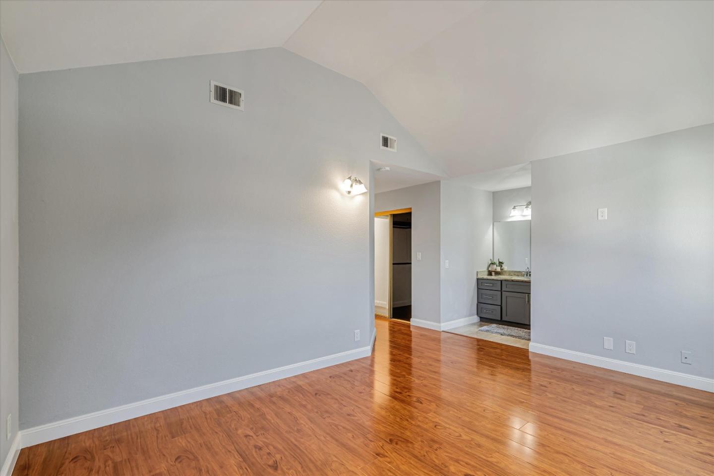 Detail Gallery Image 24 of 32 For 683 Black Pine Dr, San Leandro,  CA 94577 - 3 Beds | 2/1 Baths