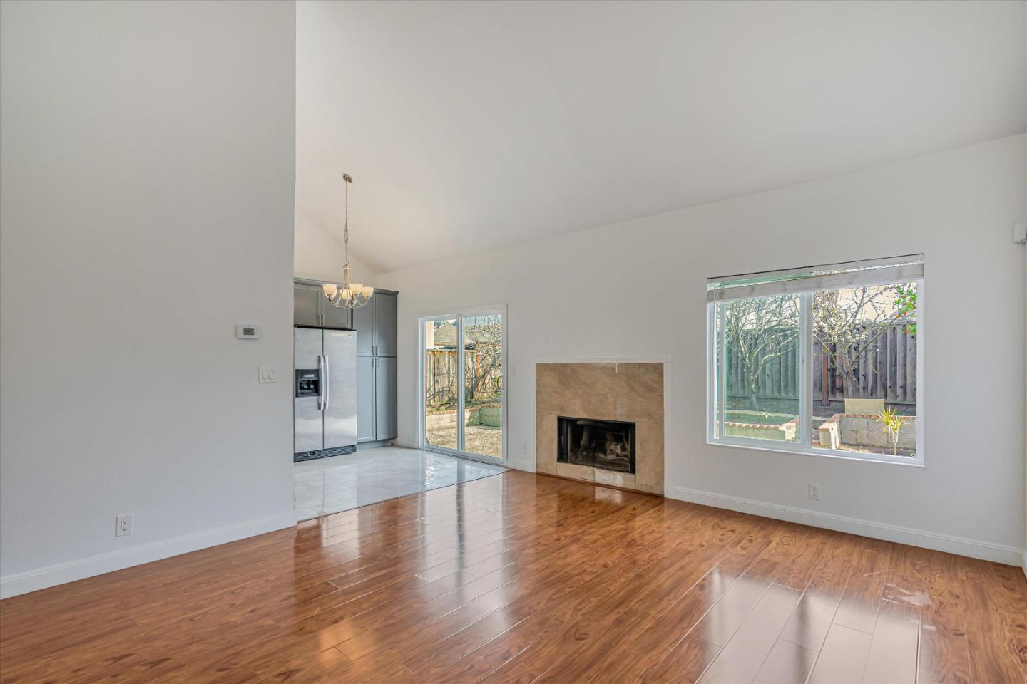 Detail Gallery Image 8 of 32 For 683 Black Pine Dr, San Leandro,  CA 94577 - 3 Beds | 2/1 Baths