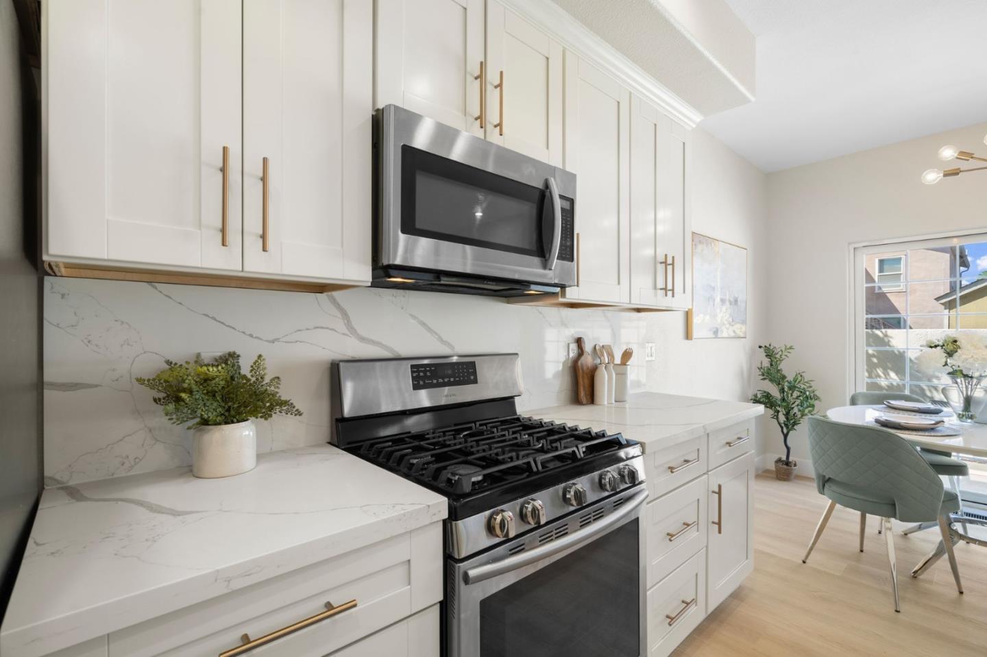 Detail Gallery Image 13 of 47 For 4220 Ramshall Pl, Santa Clara,  CA 95054 - 3 Beds | 2/1 Baths