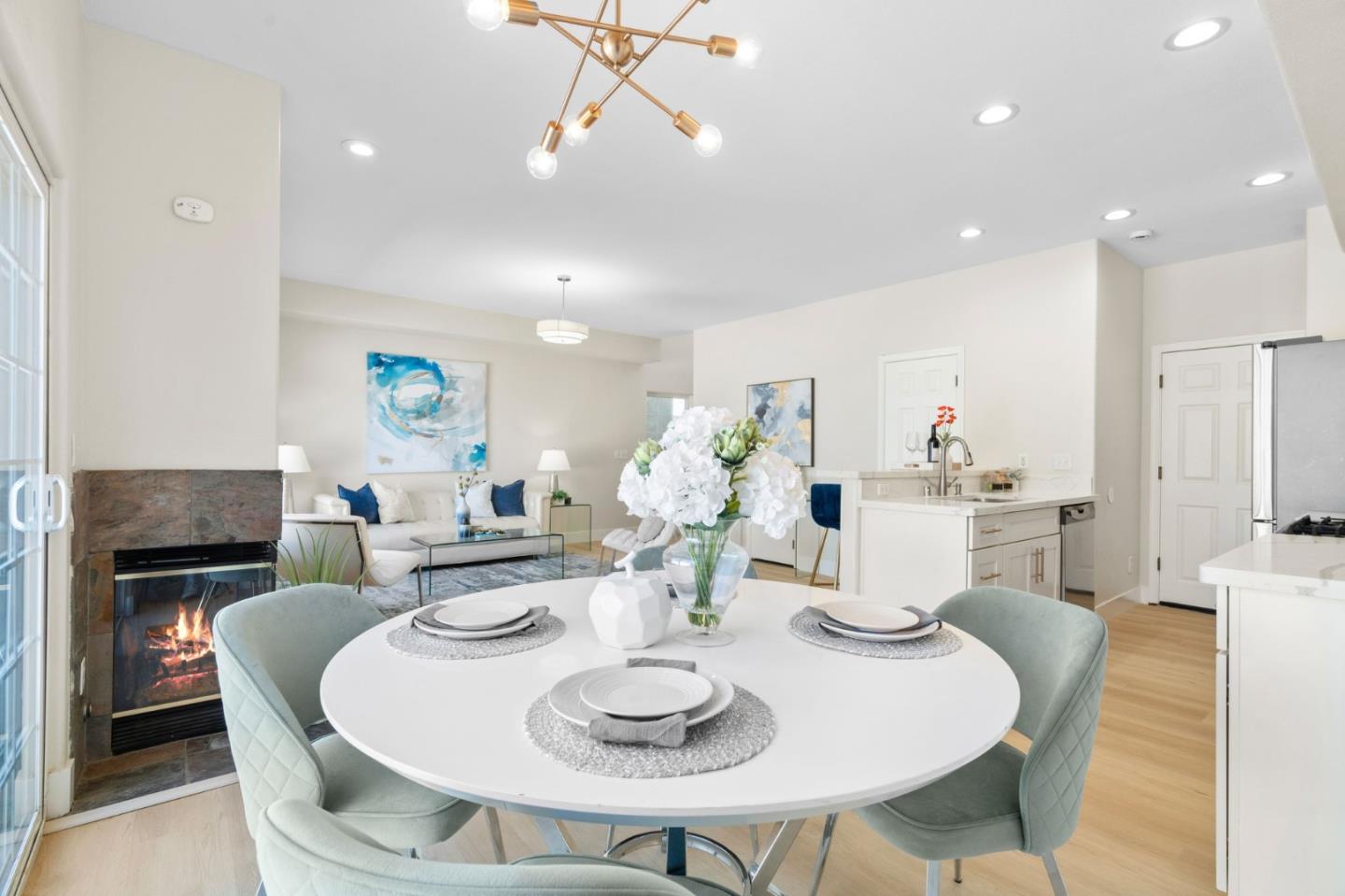 Detail Gallery Image 14 of 47 For 4220 Ramshall Pl, Santa Clara,  CA 95054 - 3 Beds | 2/1 Baths