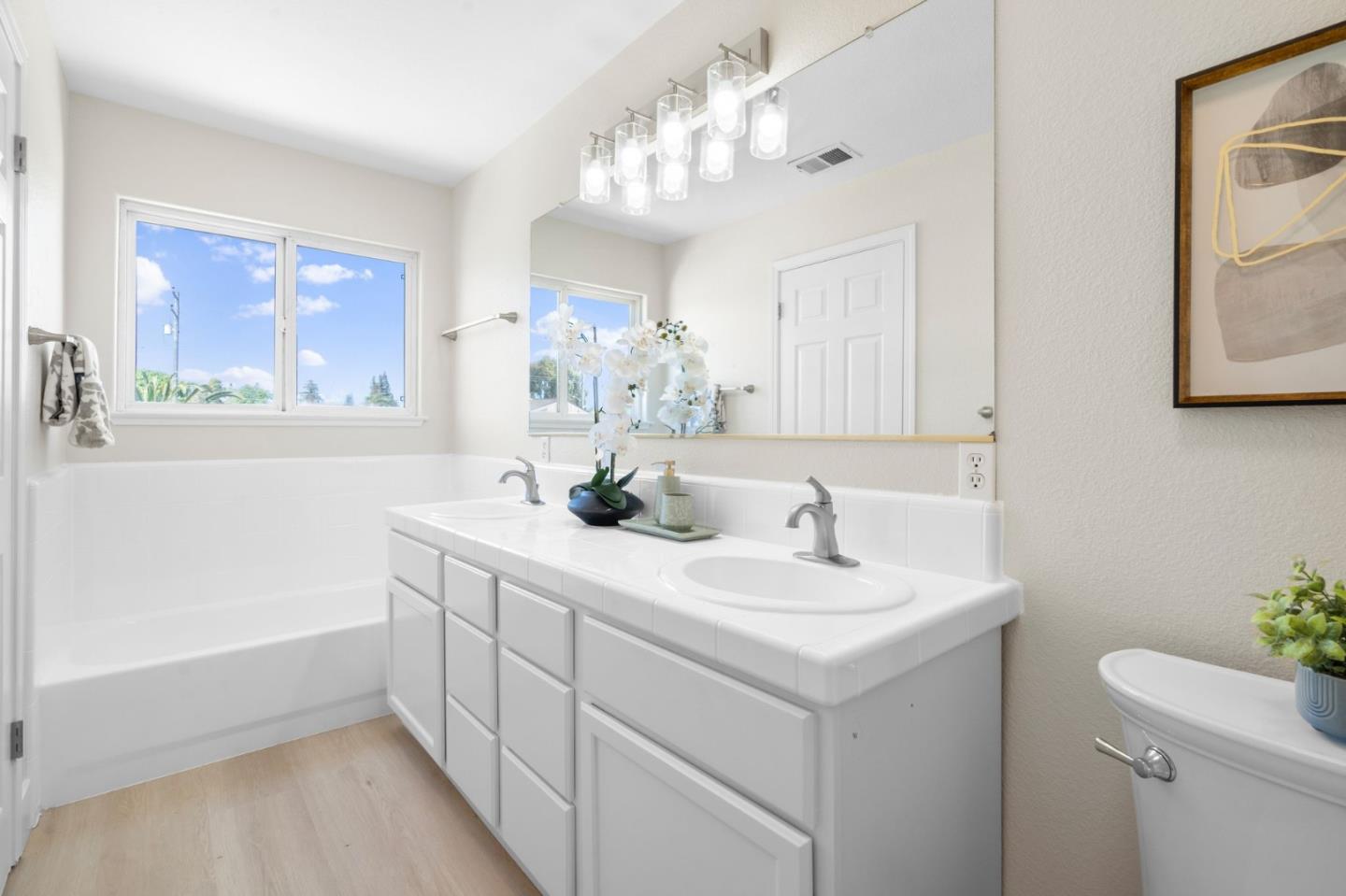 Detail Gallery Image 29 of 47 For 4220 Ramshall Pl, Santa Clara,  CA 95054 - 3 Beds | 2/1 Baths