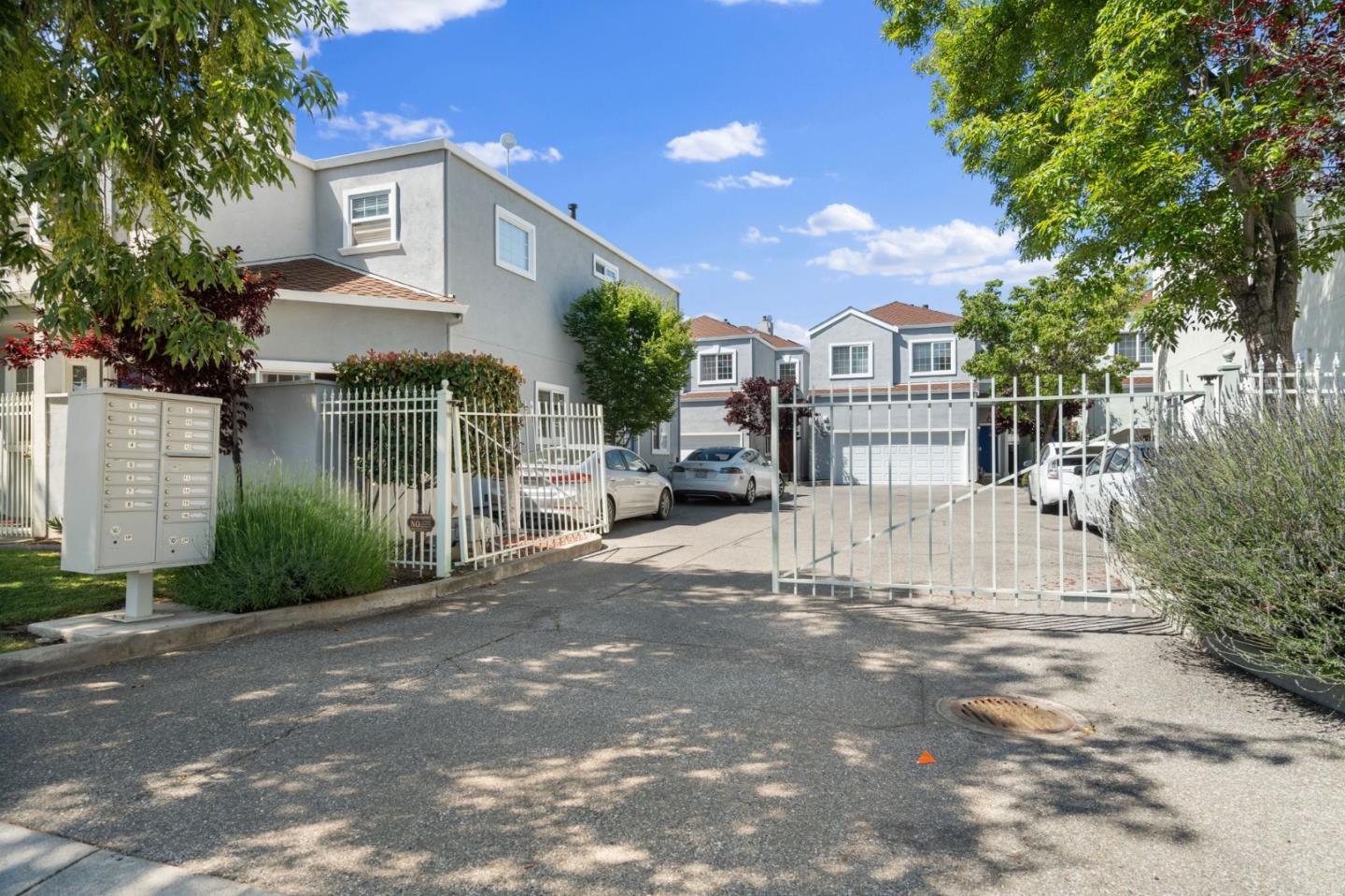 Detail Gallery Image 36 of 47 For 4220 Ramshall Pl, Santa Clara,  CA 95054 - 3 Beds | 2/1 Baths