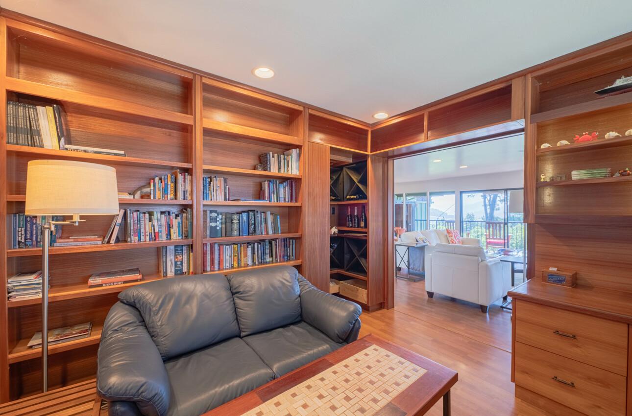 Detail Gallery Image 18 of 53 For 154 Del Mesa Carmel, Carmel,  CA 93923 - 2 Beds | 2 Baths