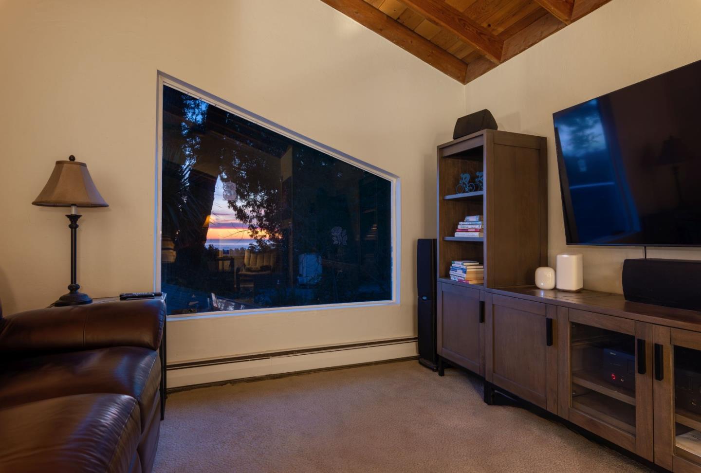 Detail Gallery Image 19 of 64 For 645 Skyward Dr, Aptos,  CA 95003 - 3 Beds | 2/1 Baths
