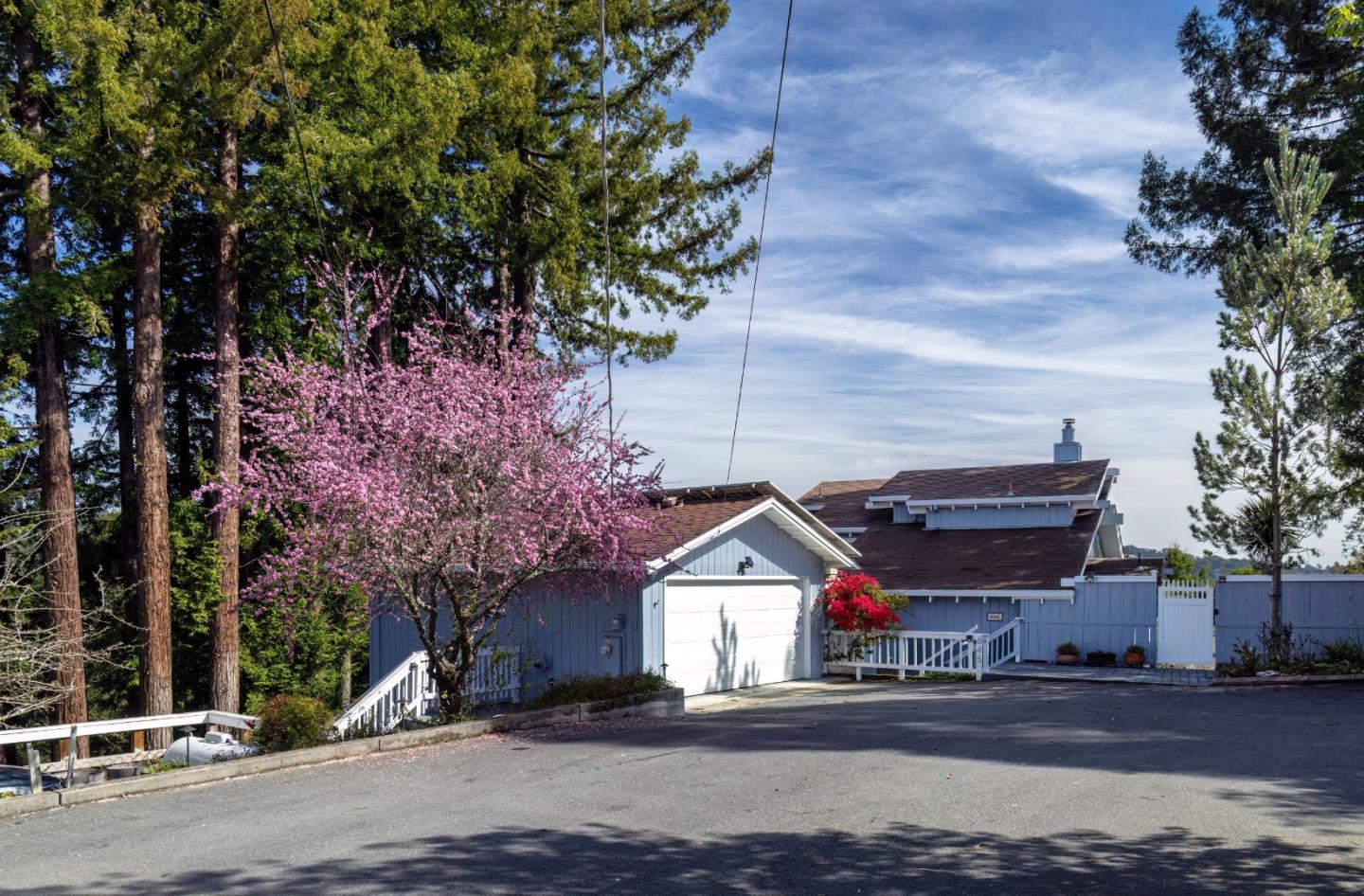 Detail Gallery Image 2 of 64 For 645 Skyward Dr, Aptos,  CA 95003 - 3 Beds | 2/1 Baths