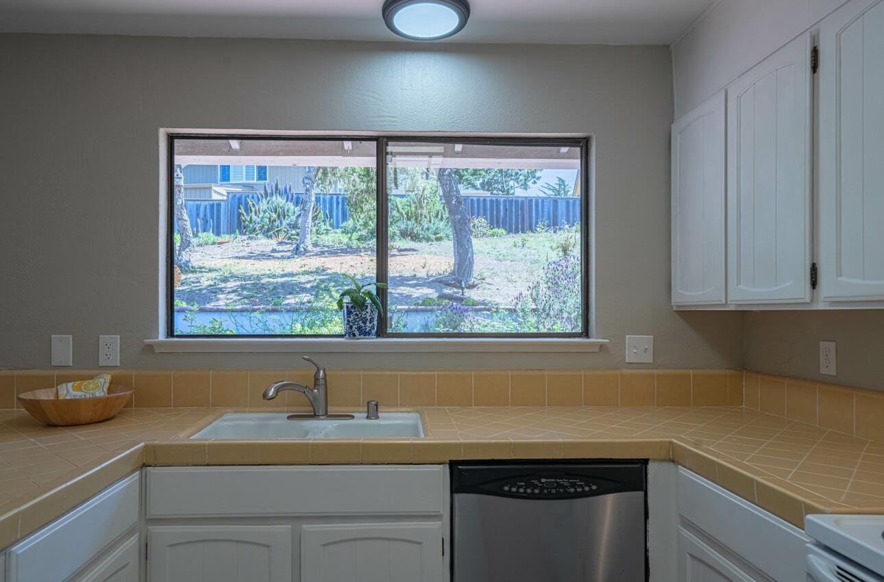 Detail Gallery Image 14 of 45 For 3065 Hermitage Rd, Pebble Beach,  CA 93953 - 4 Beds | 2/1 Baths