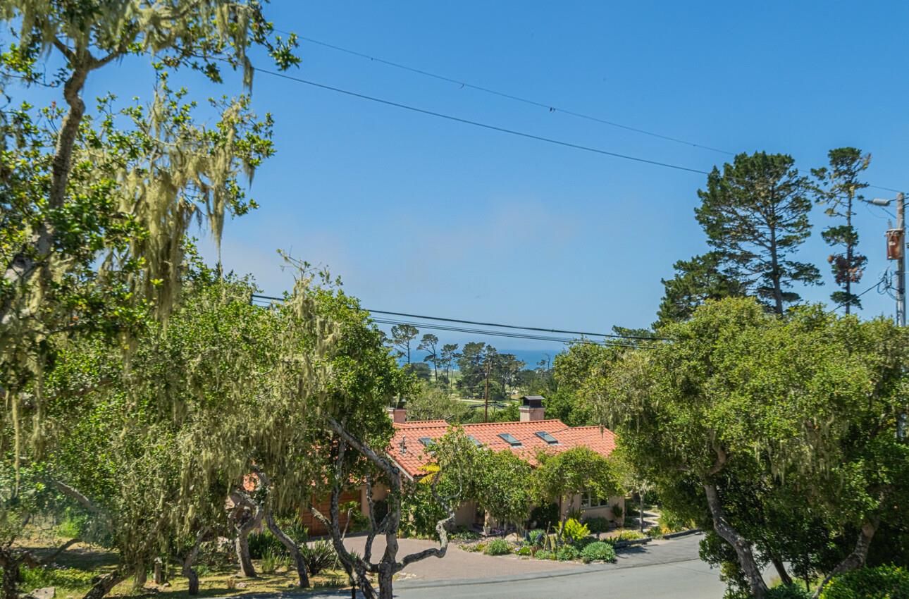 Detail Gallery Image 2 of 45 For 3065 Hermitage Rd, Pebble Beach,  CA 93953 - 4 Beds | 2/1 Baths