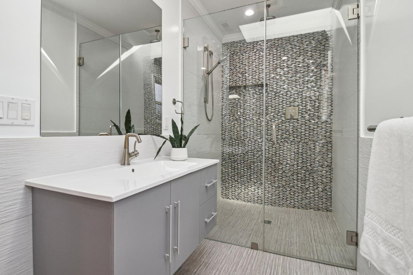 Detail Gallery Image 47 of 72 For 185 Mclellan Ave, San Mateo,  CA 94403 - 3 Beds | 2/1 Baths
