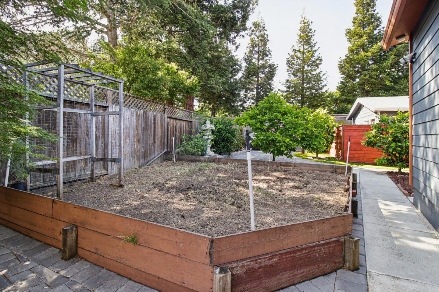 Detail Gallery Image 57 of 72 For 185 Mclellan Ave, San Mateo,  CA 94403 - 3 Beds | 2/1 Baths