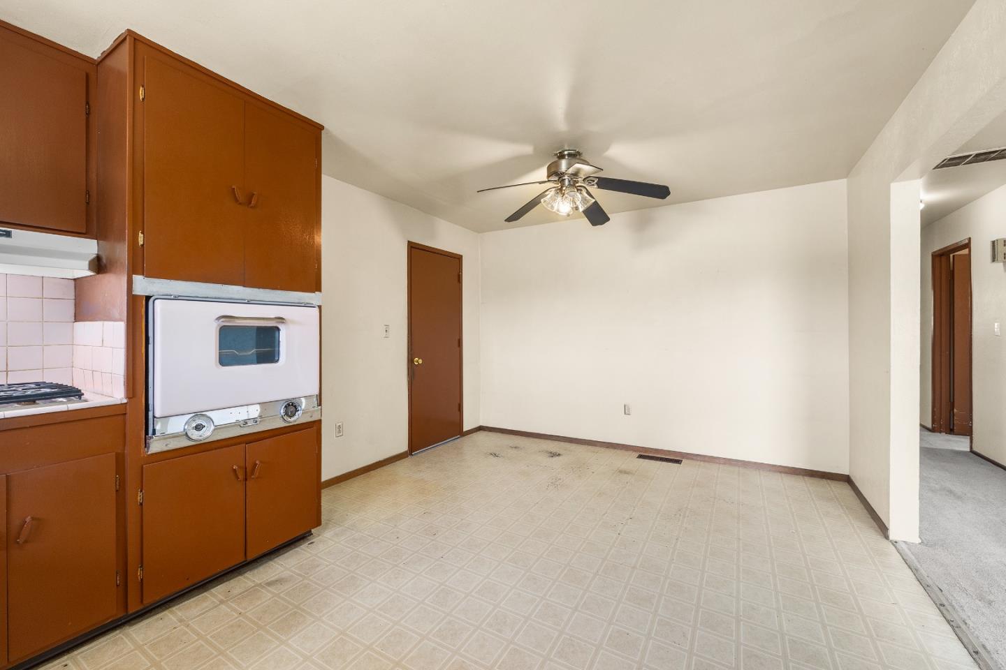Detail Gallery Image 16 of 29 For 2265 Freedom Blvd, Watsonville,  CA 95076 - 3 Beds | 2 Baths