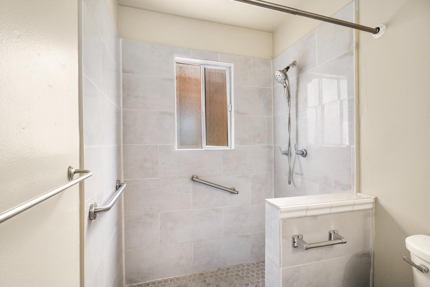 Detail Gallery Image 23 of 29 For 2265 Freedom Blvd, Watsonville,  CA 95076 - 3 Beds | 2 Baths
