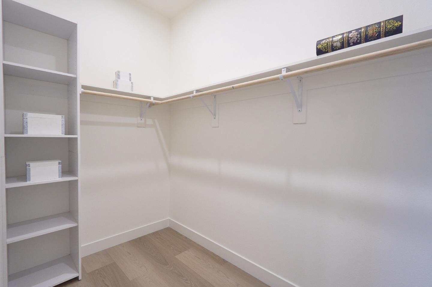 Detail Gallery Image 17 of 21 For 2116 Provanmill Way, San Jose,  CA 95121 - 4 Beds | 2 Baths