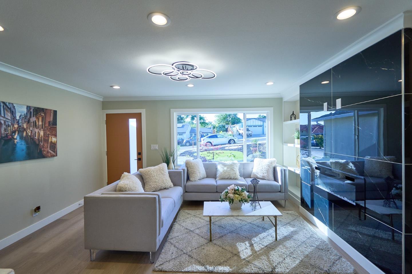 Detail Gallery Image 6 of 21 For 2116 Provanmill Way, San Jose,  CA 95121 - 4 Beds | 2 Baths