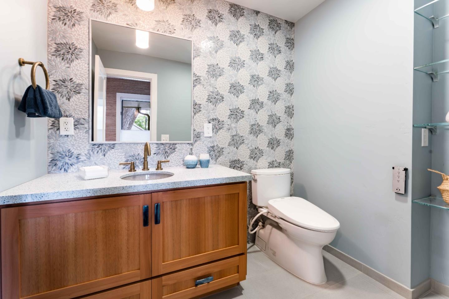 Detail Gallery Image 13 of 32 For 1261 Setareh Ct, San Jose,  CA 95125 - 3 Beds | 2/1 Baths
