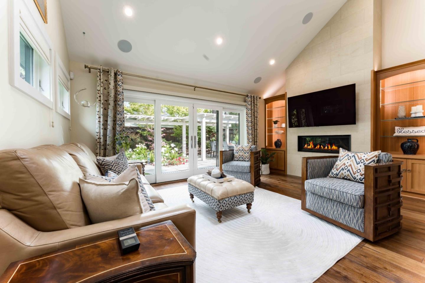 Detail Gallery Image 6 of 32 For 1261 Setareh Ct, San Jose,  CA 95125 - 3 Beds | 2/1 Baths