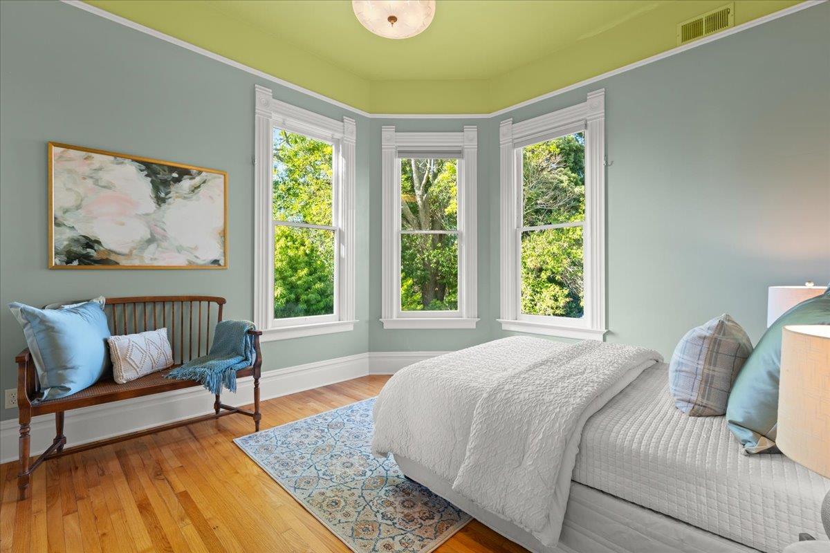 Detail Gallery Image 23 of 62 For 311-313 Ocean View Ave, Santa Cruz,  CA 95062 - 4 Beds | 3/1 Baths