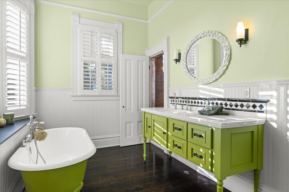 Detail Gallery Image 30 of 62 For 311-313 Ocean View Ave, Santa Cruz,  CA 95062 - 4 Beds | 3/1 Baths