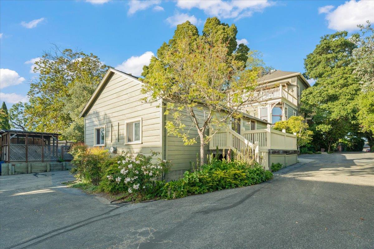 Detail Gallery Image 41 of 62 For 311-313 Ocean View Ave, Santa Cruz,  CA 95062 - 4 Beds | 3/1 Baths